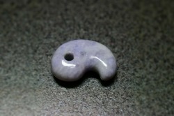 糸魚川産翡翠　勾玉　17mm