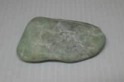 糸魚川産　翡翠原石