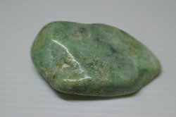 糸魚川産　翡翠原石