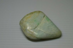 糸魚川産　翡翠原石