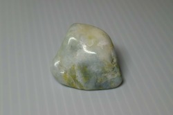 糸魚川産　翡翠原石　