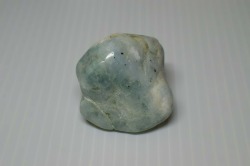 糸魚川産　翡翠原石　
