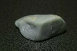 糸魚川産　翡翠原石