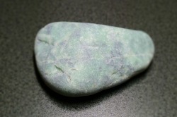 糸魚川産　翡翠原石