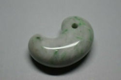 糸魚川産　勾玉　42mm