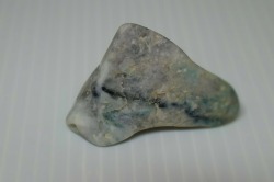 糸魚川産　翡翠原石