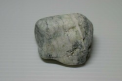 糸魚川産　翡翠原石　