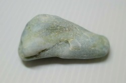 糸魚川産　翡翠原石
