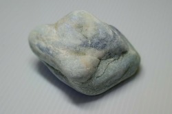 糸魚川産　翡翠原石