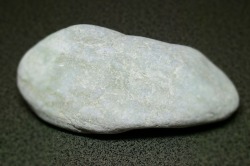 糸魚川産　翡翠原石