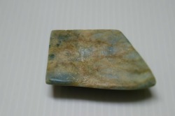 糸魚川産　翡翠原石