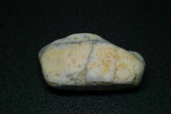 糸魚川産　翡翠原石