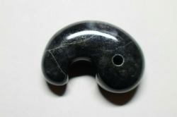 糸魚川産翡翠　勾玉　33mm