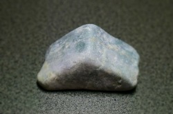 糸魚川産　翡翠原石