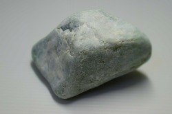 糸魚川産　翡翠原石