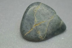 糸魚川産　 翡翠原石