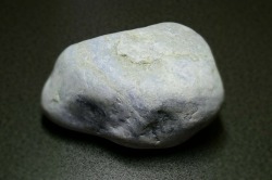 糸魚川産　翡翠原石