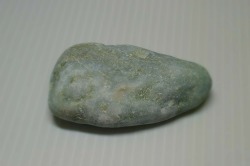 糸魚川産　翡翠原石