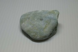 糸魚川産　翡翠原石