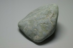 糸魚川産　翡翠原石
