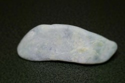 糸魚川産　翡翠原石
