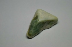 糸魚川産　翡翠原石
