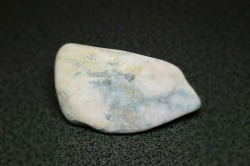 糸魚川産　翡翠原石
