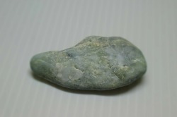 糸魚川産　翡翠原石