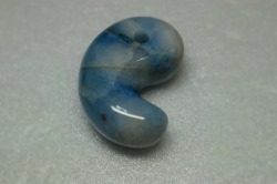糸魚川産　勾玉　33mm