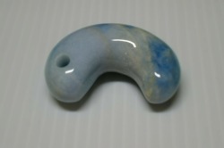 糸魚川産翡翠　勾玉　44mm