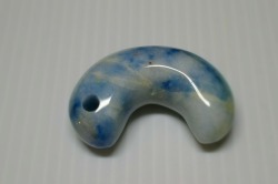 糸魚川産翡翠　勾玉　46mm