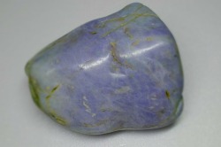 糸魚川産　海石 ラベンダー