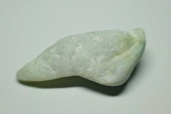 糸魚川産　翡翠原石