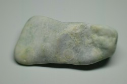 糸魚川産　翡翠原石