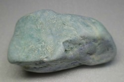 糸魚川産　ラベンダー　原石　