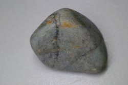 糸魚川産　翡翠　原石　