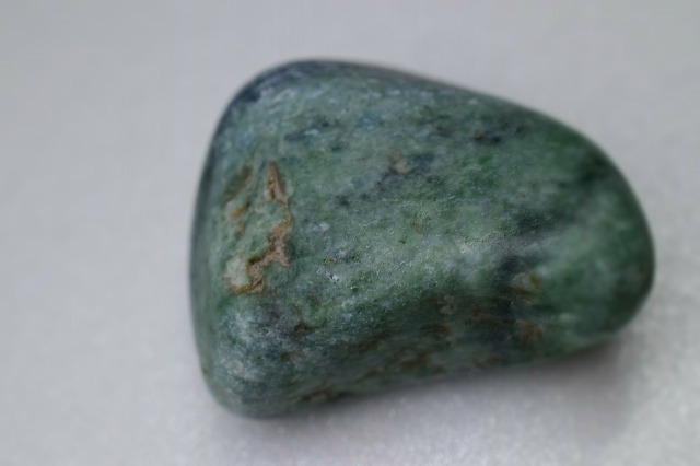 糸魚川産 翡翠 原石