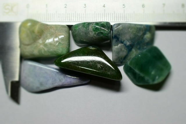 糸魚川産 翡翠原石