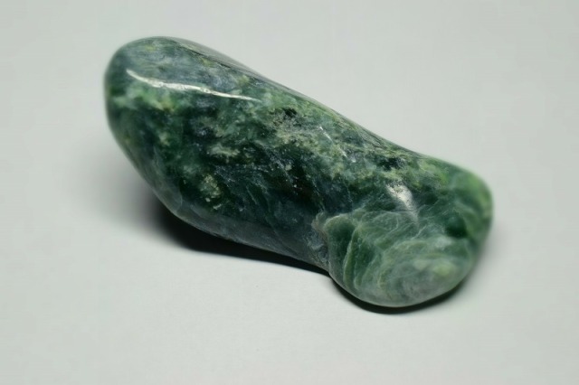 糸魚川産 翡翠原石