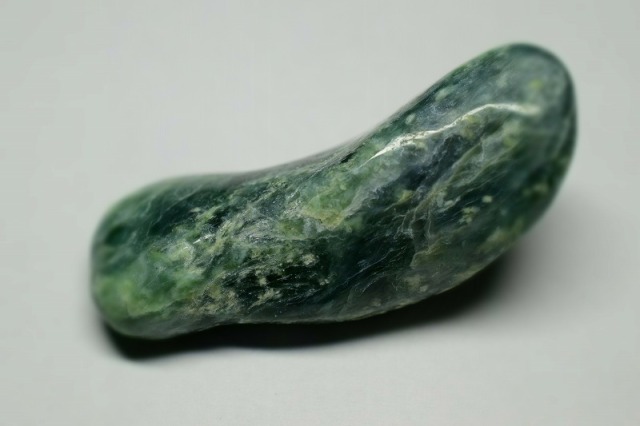 糸魚川産 翡翠原石