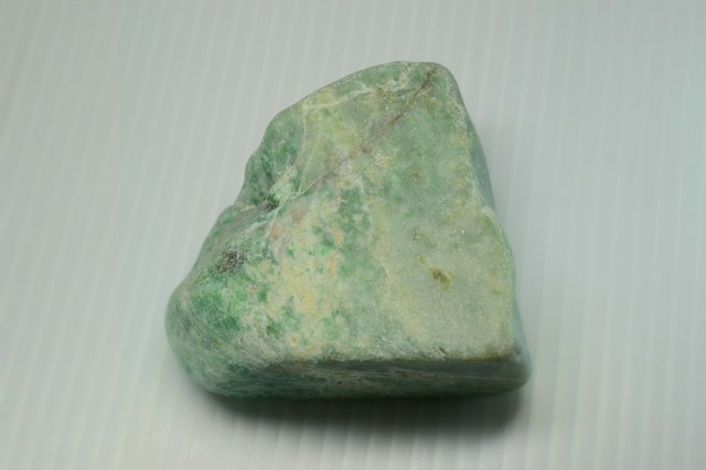 糸魚川産 翡翠原石