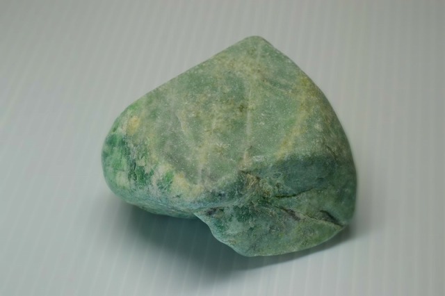 糸魚川産 翡翠原石