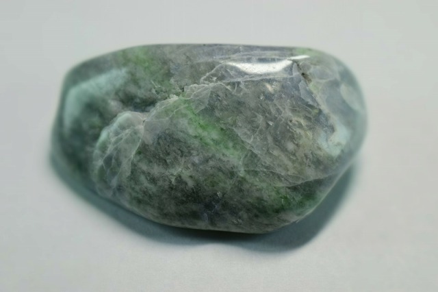 糸魚川産 翡翠原石