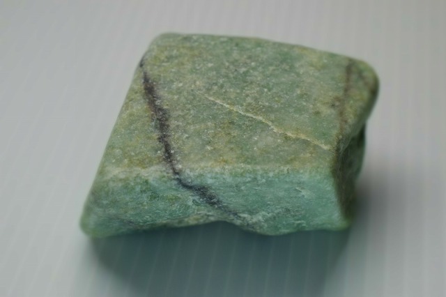 糸魚川産 翡翠原石
