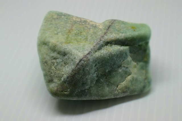 糸魚川産 翡翠原石
