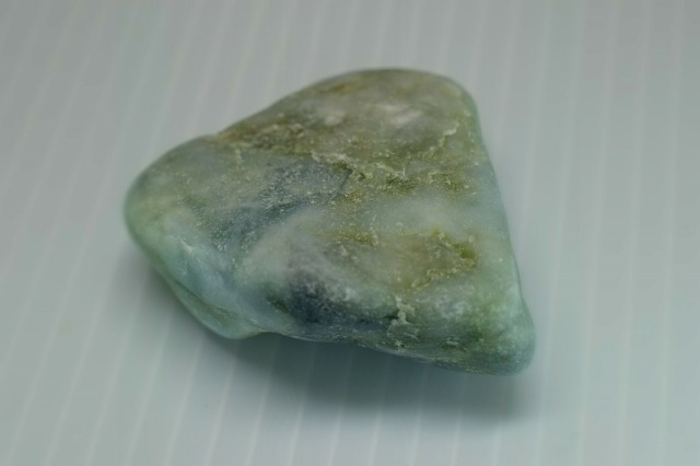 糸魚川産 翡翠原石