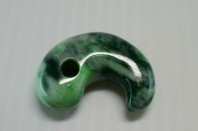 糸魚川産翡翠 勾玉 30mm