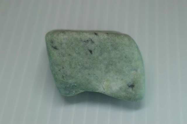 糸魚川産 翡翠原石