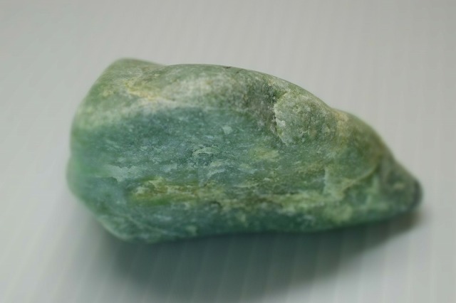 糸魚川産 翡翠原石