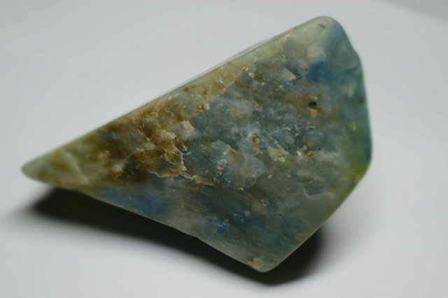 糸魚川産 翡翠原石 青